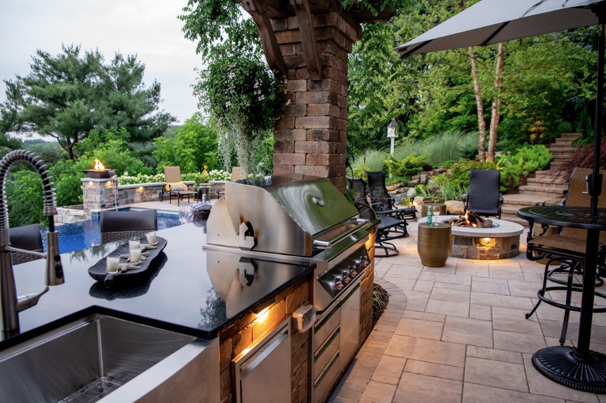 Outdoor kitchen