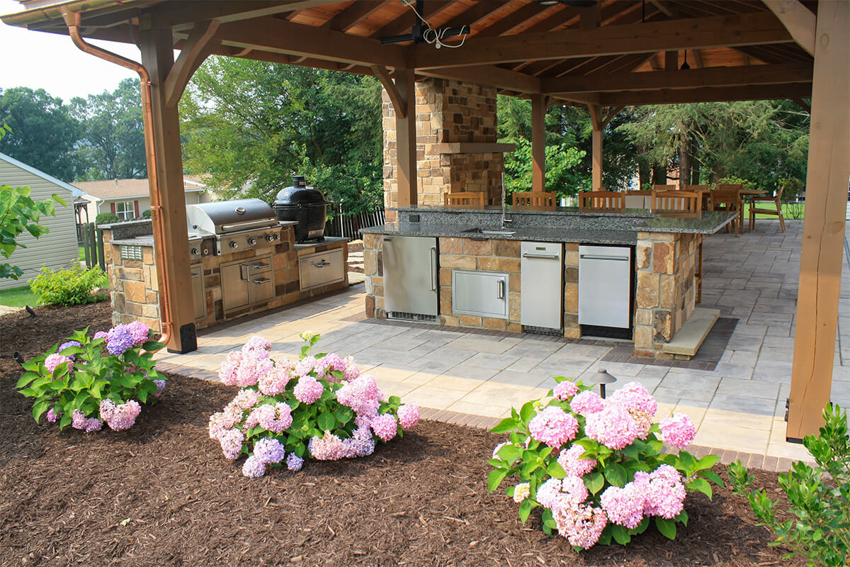 outdoor kitchen with landscape